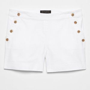 BNWT Banana Republic white cotton shorts